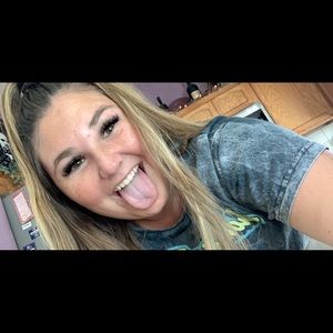 Meet your Posher, Sophia